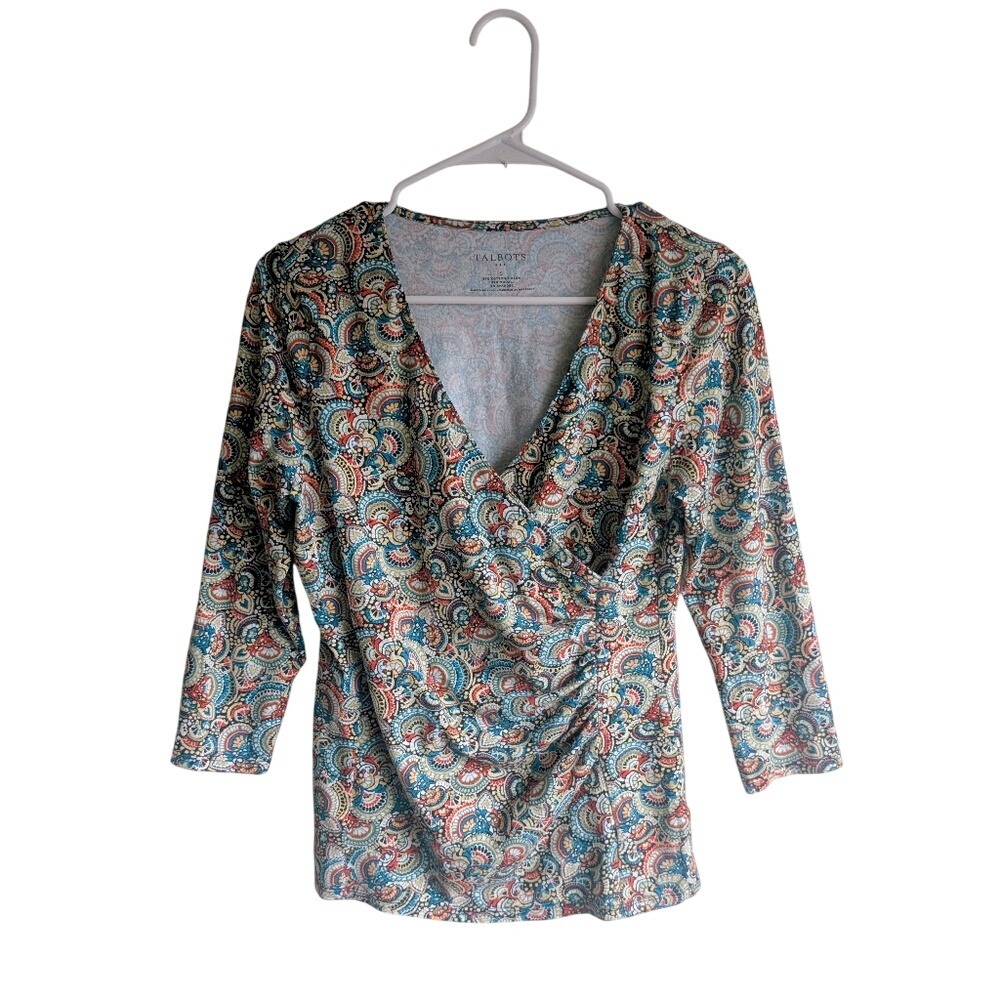 Talbots Artsy Retro Paisley Print Ruched Long Sleeve Plunge Neck Tee Shirt